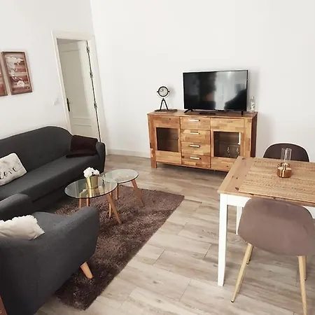 Apartmán 'mini Jungle' En El Corazon De *
